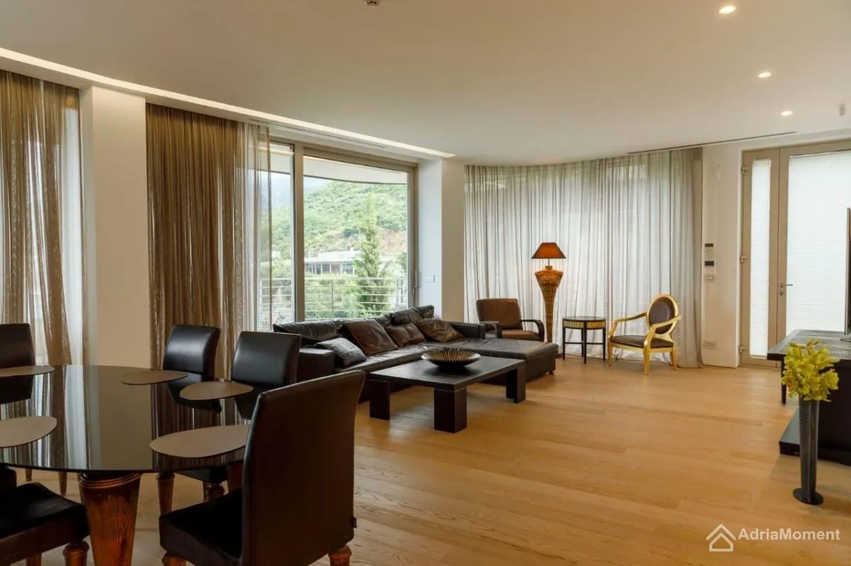 Prodaja, dvosoban stan, 178m², Centar, Budva