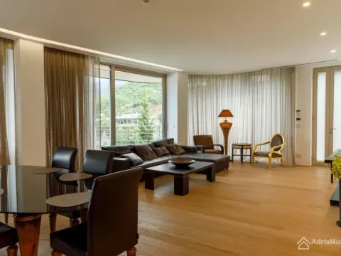 Prodaja, dvosoban stan, 178m², Centar, Budva - image 2