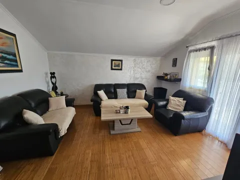 Prodaja, kuća, 180m², Podgorica, Crna Gora - image 2