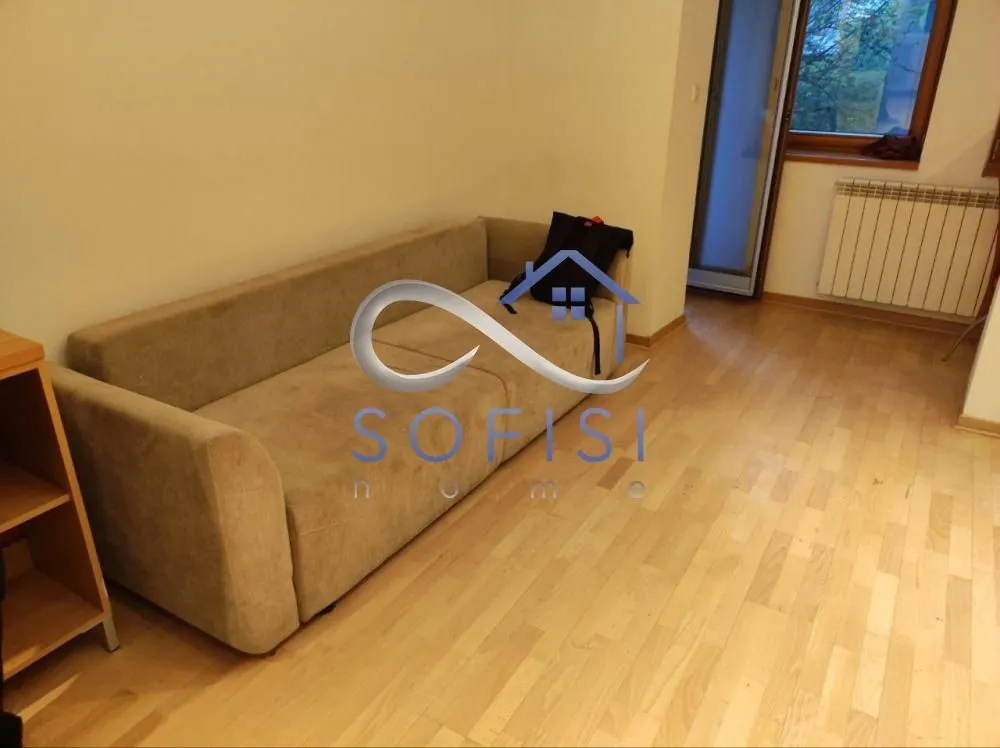 Izdavanje, trosoban stan, 94m², Centar, Novi Sad