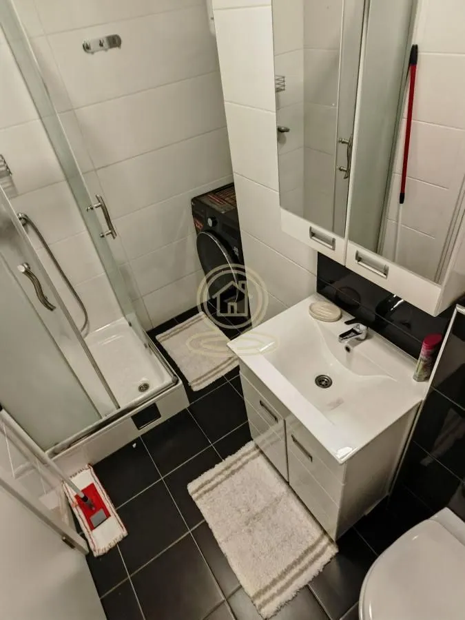 Izdavanje, dvosoban stan, 42m², Nova Detelinara, Novi Sad Sve Podlokacije