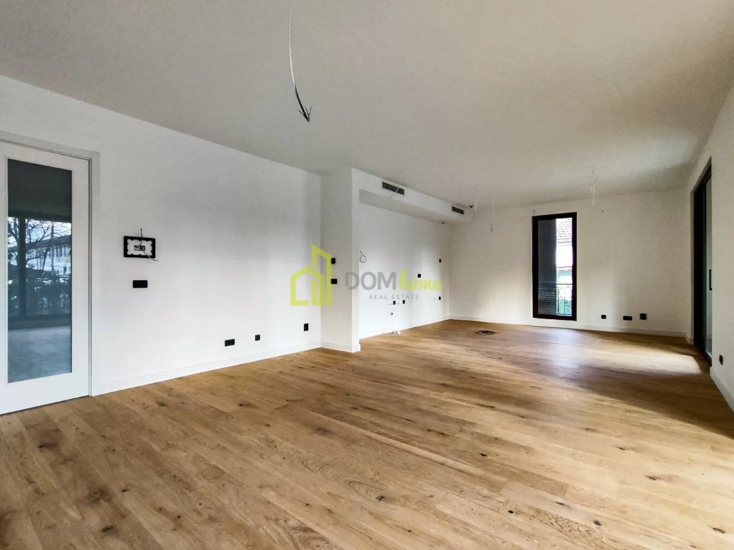 Prodaja, trosoban stan, 137m², Centar, Podgorica