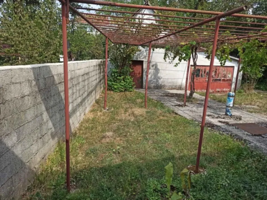 Prodaja, kuća, 582m², Centar, Nikšić