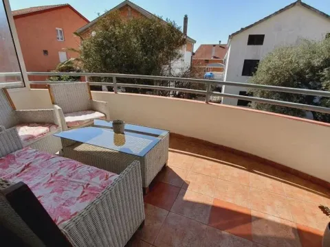 Prodaja, četvorosoban stan, 180m², Podmaine, Budva - image 8