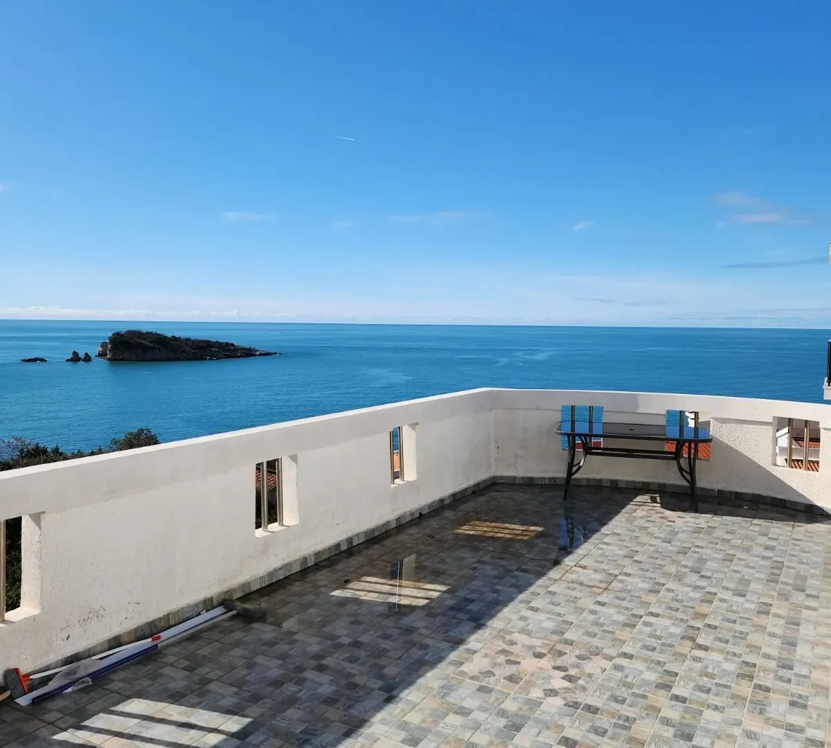 Prodaja, jednosoban stan, 50m², Hladna Uvala, Bar