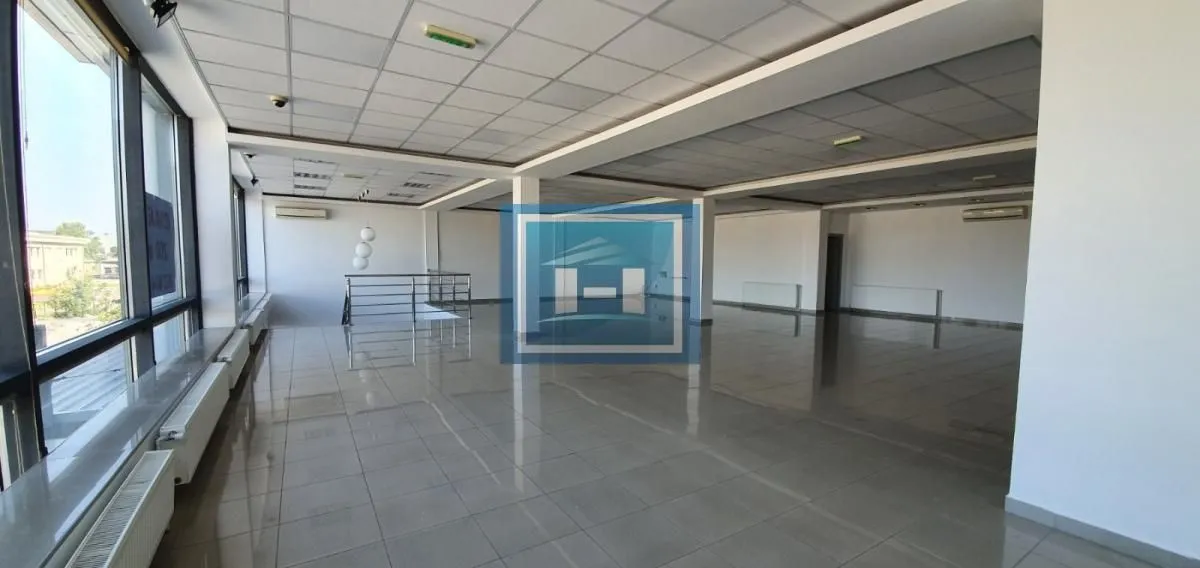 Rent, office space, 440m², Ćuprija, Srbija
