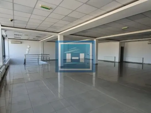Rent, office space, 440m², Ćuprija, Srbija - image 4