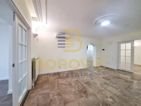 Rent, four bedroom apartment, 65m², Lekino Brdo, Voždovac Sve Podlokacije