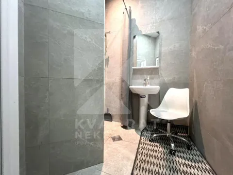 Rent, office space, 40m², Stari Aerodrom, Podgorica - image 7