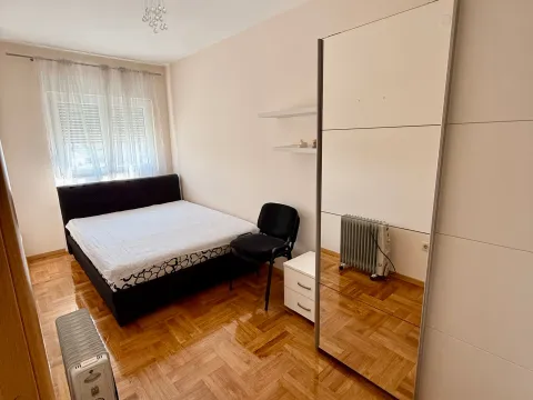 Izdavanje, trosoban stan, 85m², Pobrežje, Podgorica - image 15
