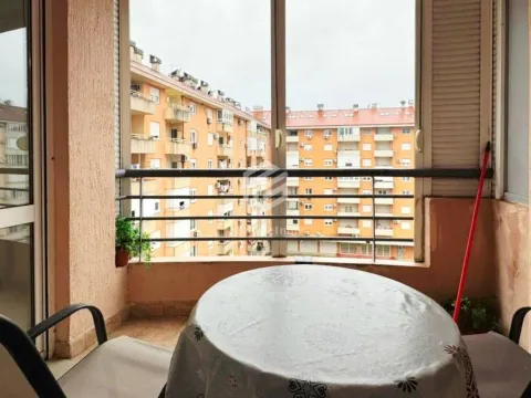 Izdavanje, jednosoban stan, 43m², Stari Aerodrom, Podgorica - image 12