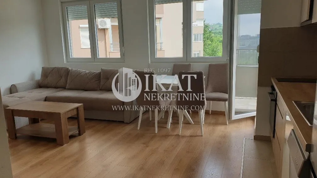 Izdavanje, dvosoban stan, 55m², Vojvode Vlahovica, Beograd