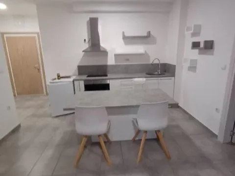 Prodaja, dvosoban stan, 43m², Salajka, Novi Sad Sve Podlokacije - image 2