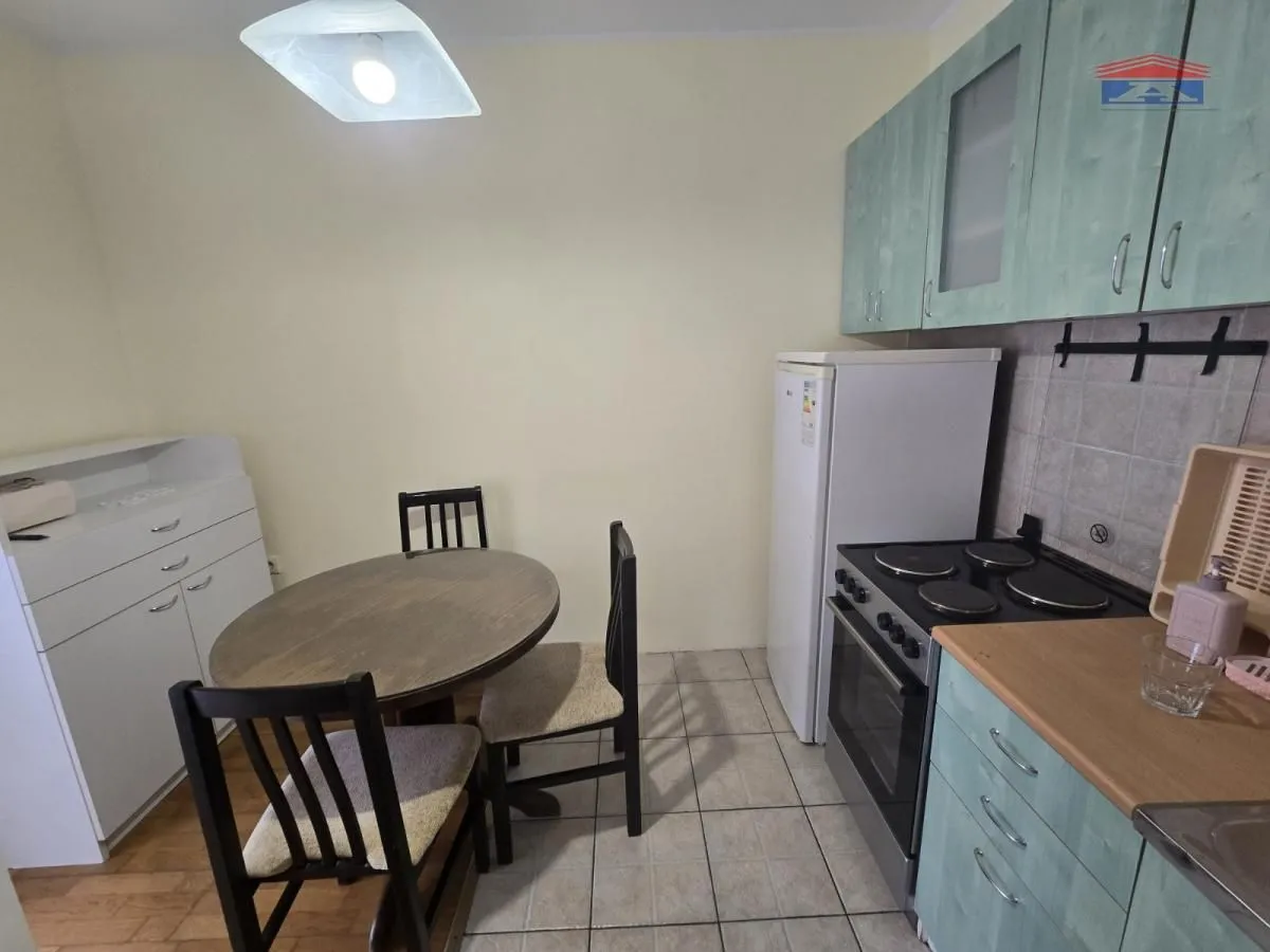 Izdavanje, jednosoban stan, 37m², Grbavica, Novi Sad Sve Podlokacije