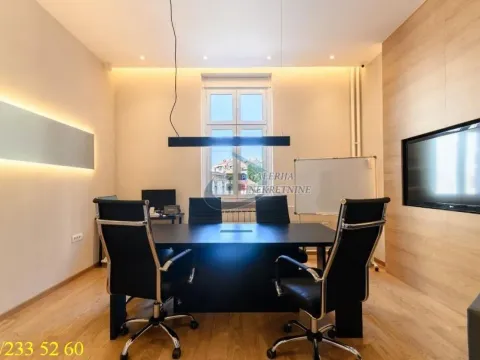 Izdavanje, poslovni prostor, 21m², Stari Grad, Beograd