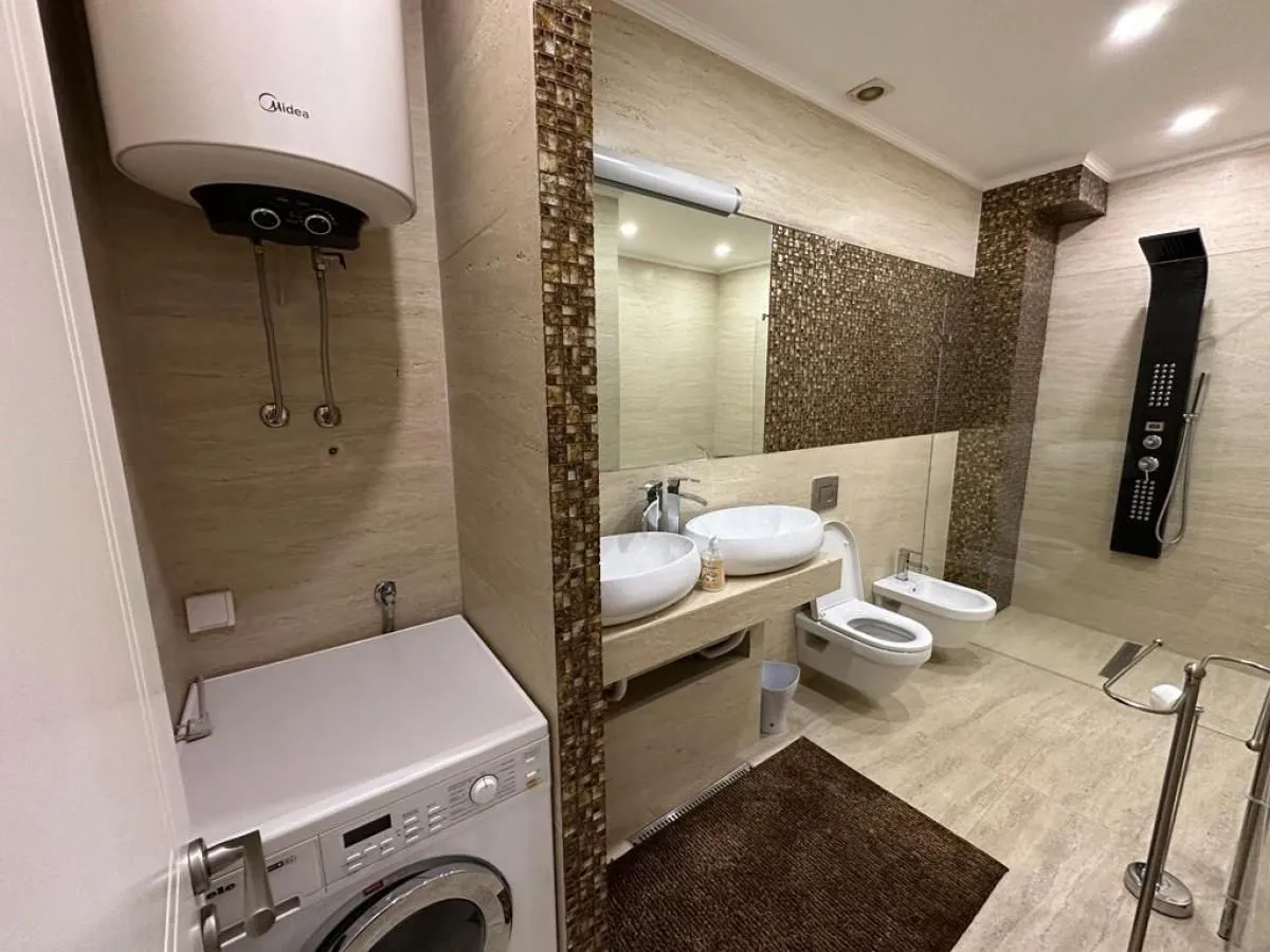 Prodaja, dvosoban stan, 162m², Budva, Crna Gora