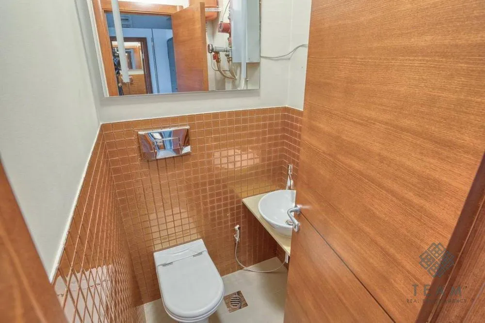 Izdavanje, dvosoban stan, 90m², Centar, Podgorica