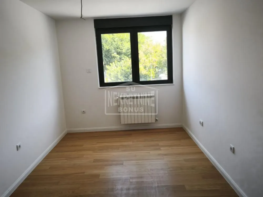 Rent, office space, 81m², Centar, Subotica