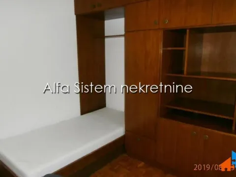 Izdavanje, četvorosoban stan, 120m², Savski Venac, Beograd - image 15