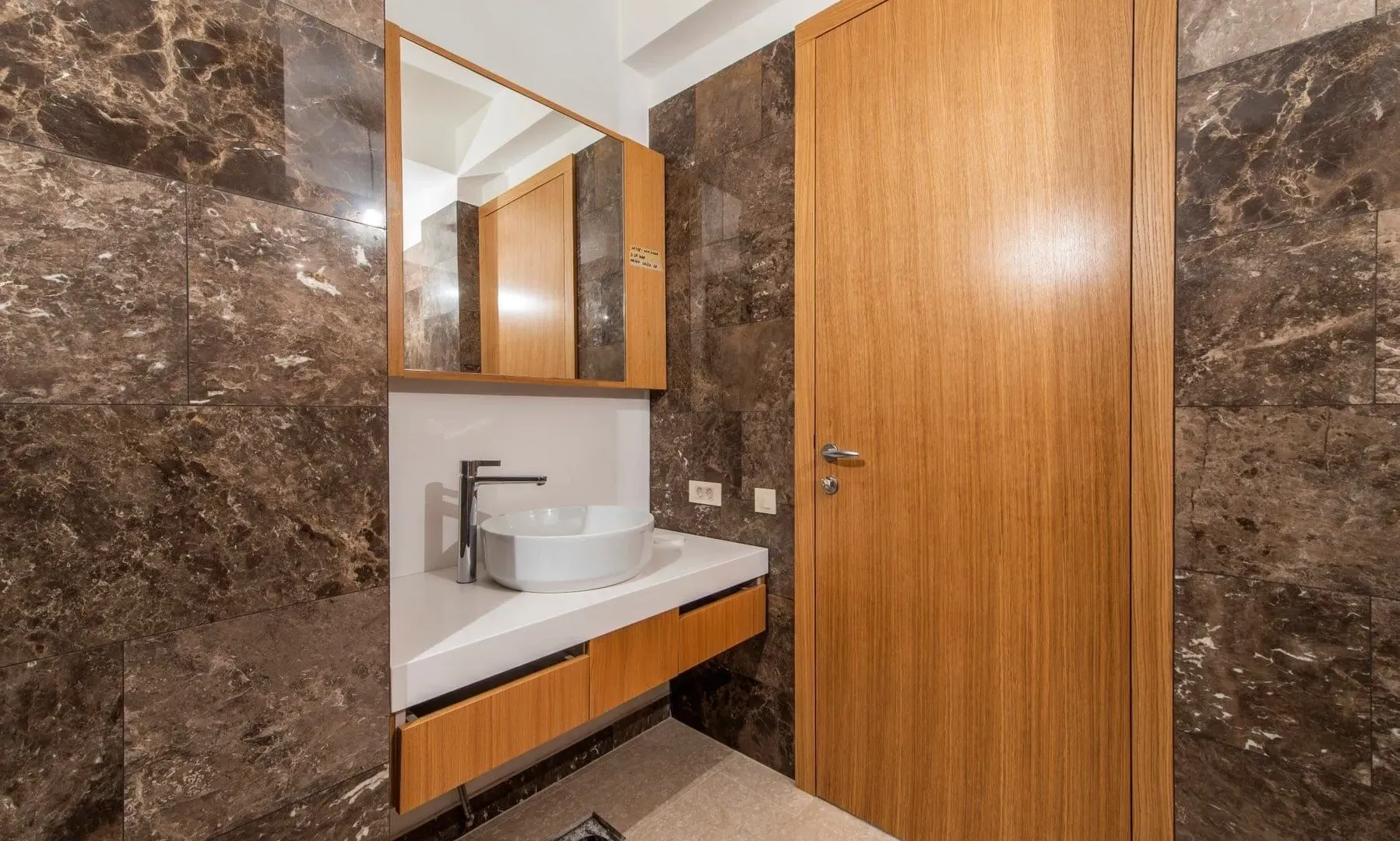 Sale, apartment, 510m², Muo, Kotor