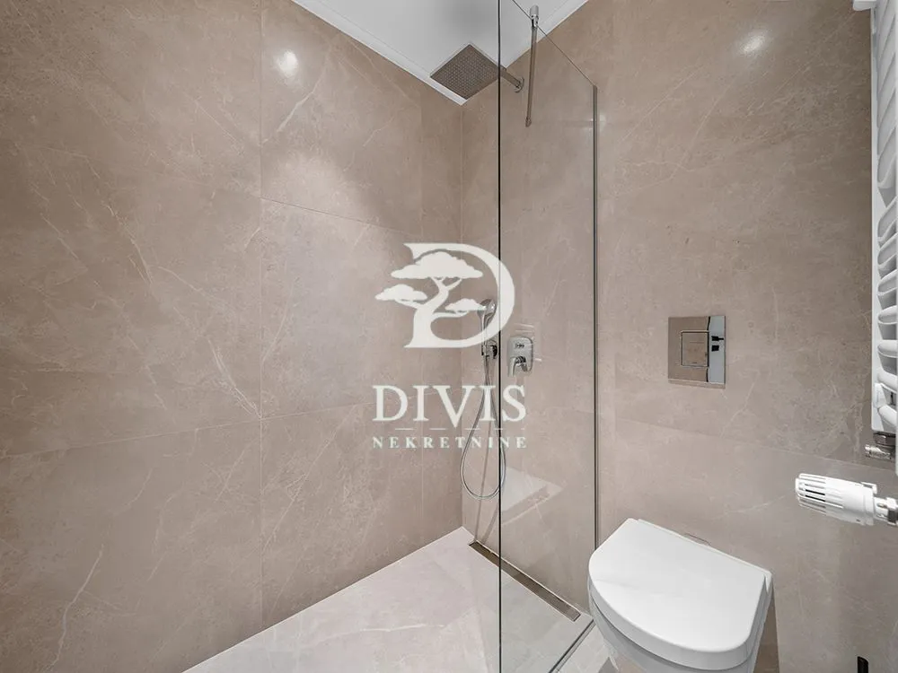 Prodaja, trosoban stan, 82m², Savski Venac, Beograd