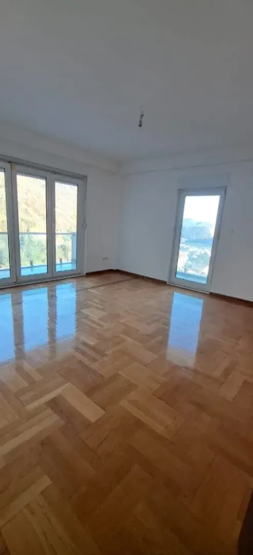 Sale, three bedroom apartment, 135m², Petrovac, Budva
