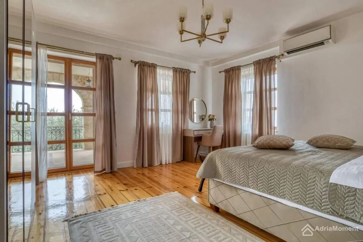 Sale, house, 500m², Reževići, Budva