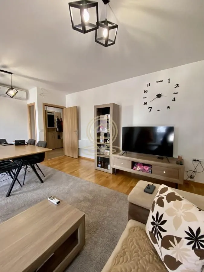 Rent, four bedroom apartment, 100m², Medijana, Niš