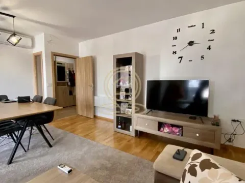 Rent, four bedroom apartment, 100m², Medijana, Niš - image 2