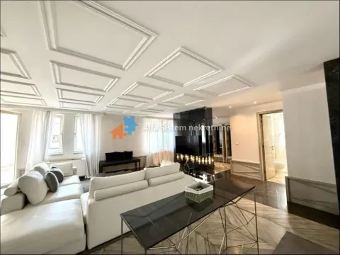 Rent, four bedroom apartment, 250m², Kalenić Pijaca, Vračar Sve Podlokacije - image 8