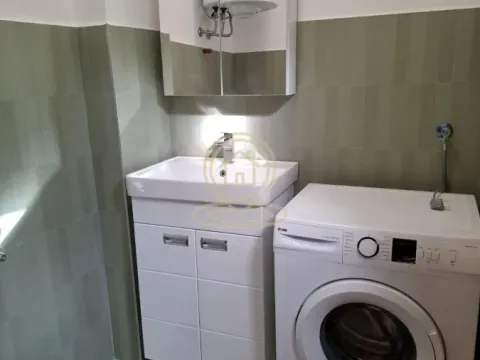 Izdavanje, trosoban stan, 86m², Savski Venac, Beograd - image 13