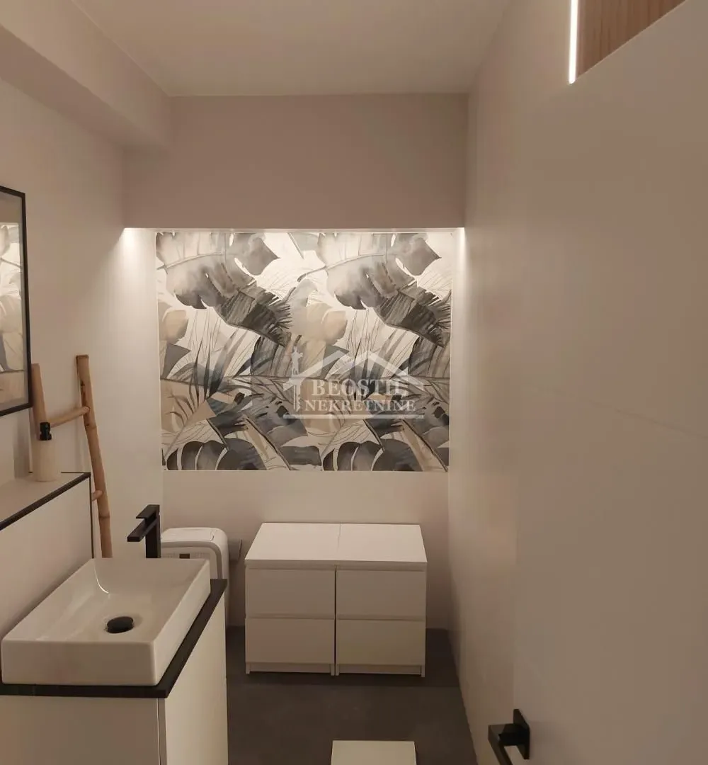 Sale, three bedroom apartment, 74m², Višnjička Banja, Palilula Sve Podlokacije