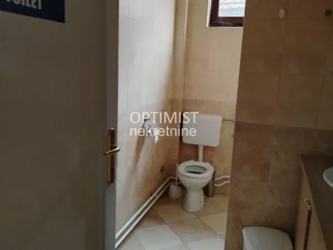 Izdavanje, trosoban stan, 95m², Lekino Brdo, Voždovac Sve Podlokacije - image 3