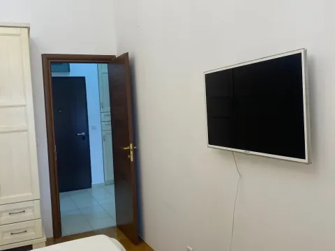 Izdavanje, jednosoban stan, 52m², City Kvart, Podgorica - image 12