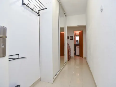 Prodaja, trosoban stan, 130m², Budva, Crna Gora - image 3