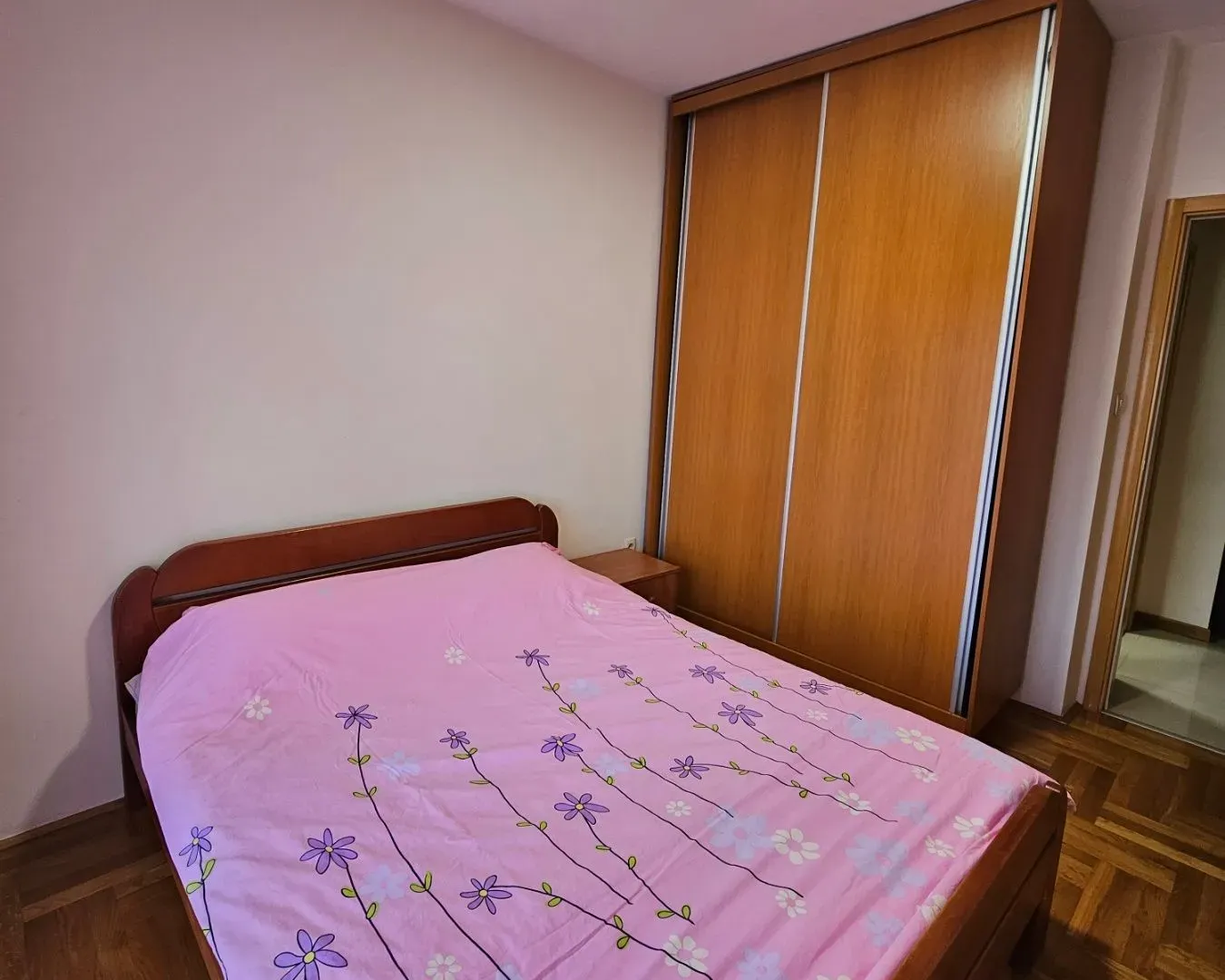 Izdavanje, jednosoban stan, 45m², Zabjelo, Podgorica