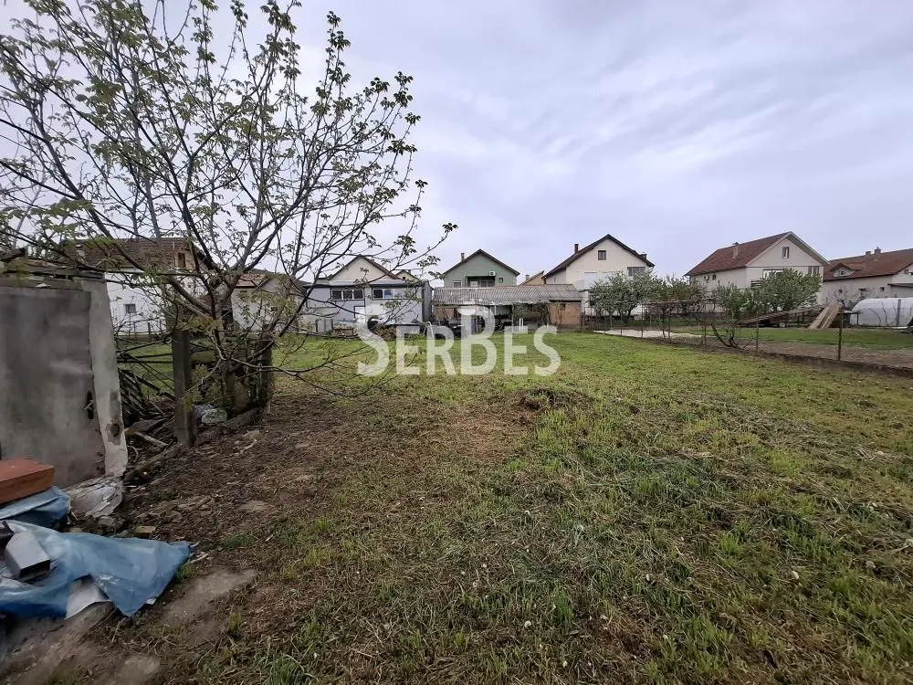 Prodaja, plac, 1024m², Futog, Novi Sad Sve Podlokacije