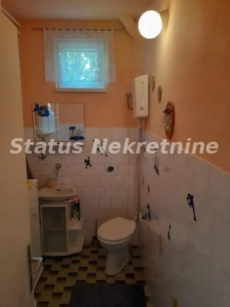 Prodaja, kuća, 194m², Šid, Srbija