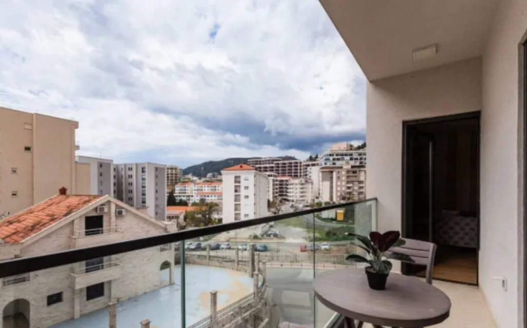 Sale, two bedroom apartment, 84m², Bečići, Budva