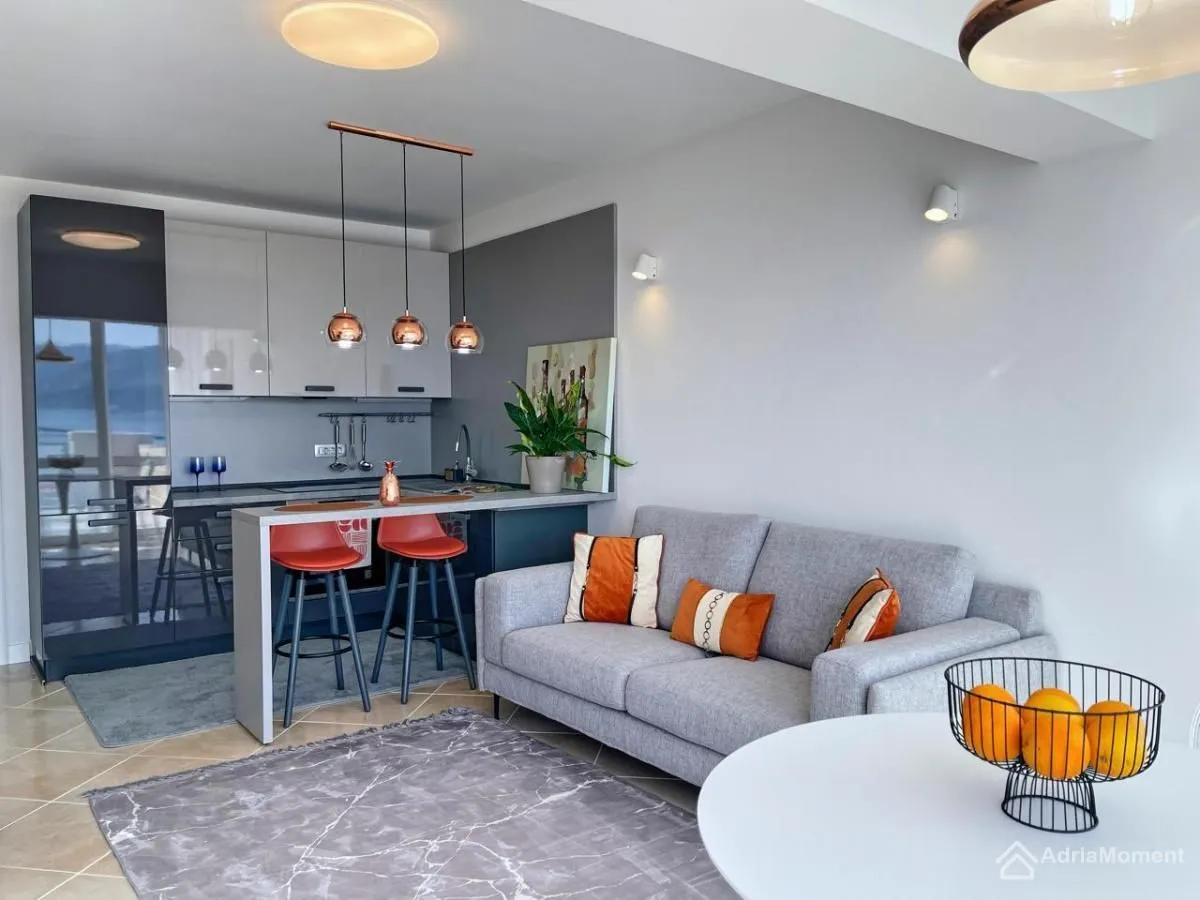 Prodaja, kuća, 118m², Krašići, Tivat