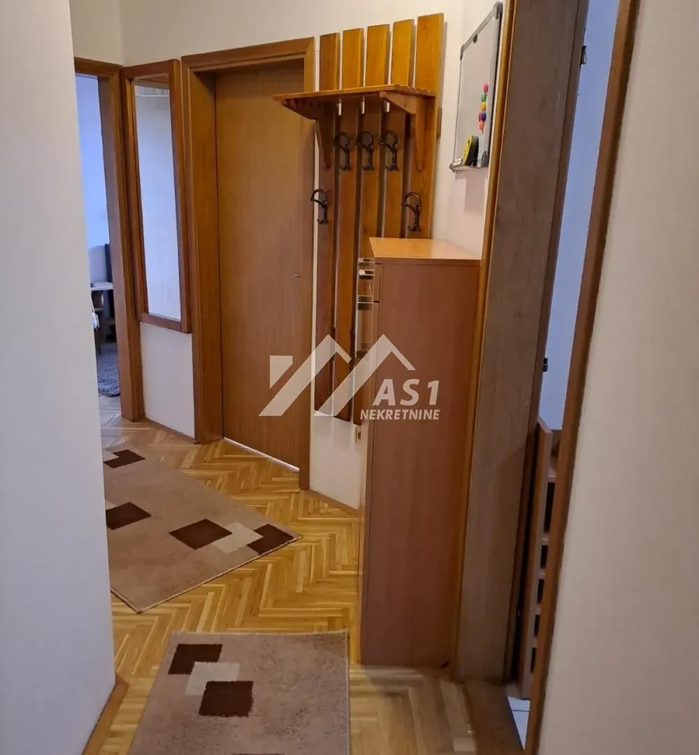 Izdavanje, dvosoban stan, 41m², Nova Detelinara, Novi Sad Sve Podlokacije