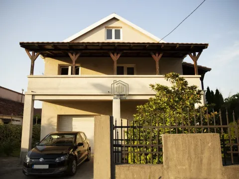 Sale, house, 233m², Zabjelo, Podgorica
