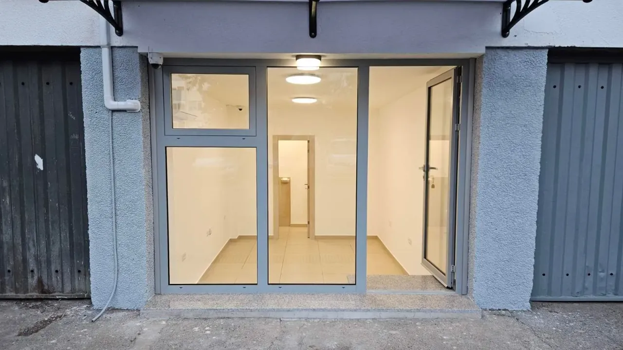 Izdavanje, poslovni prostor, 18m², Preko Morače, Podgorica