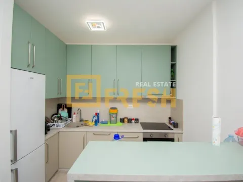 Sale, one bedroom apartment, 57m², Bečići, Budva - image 9