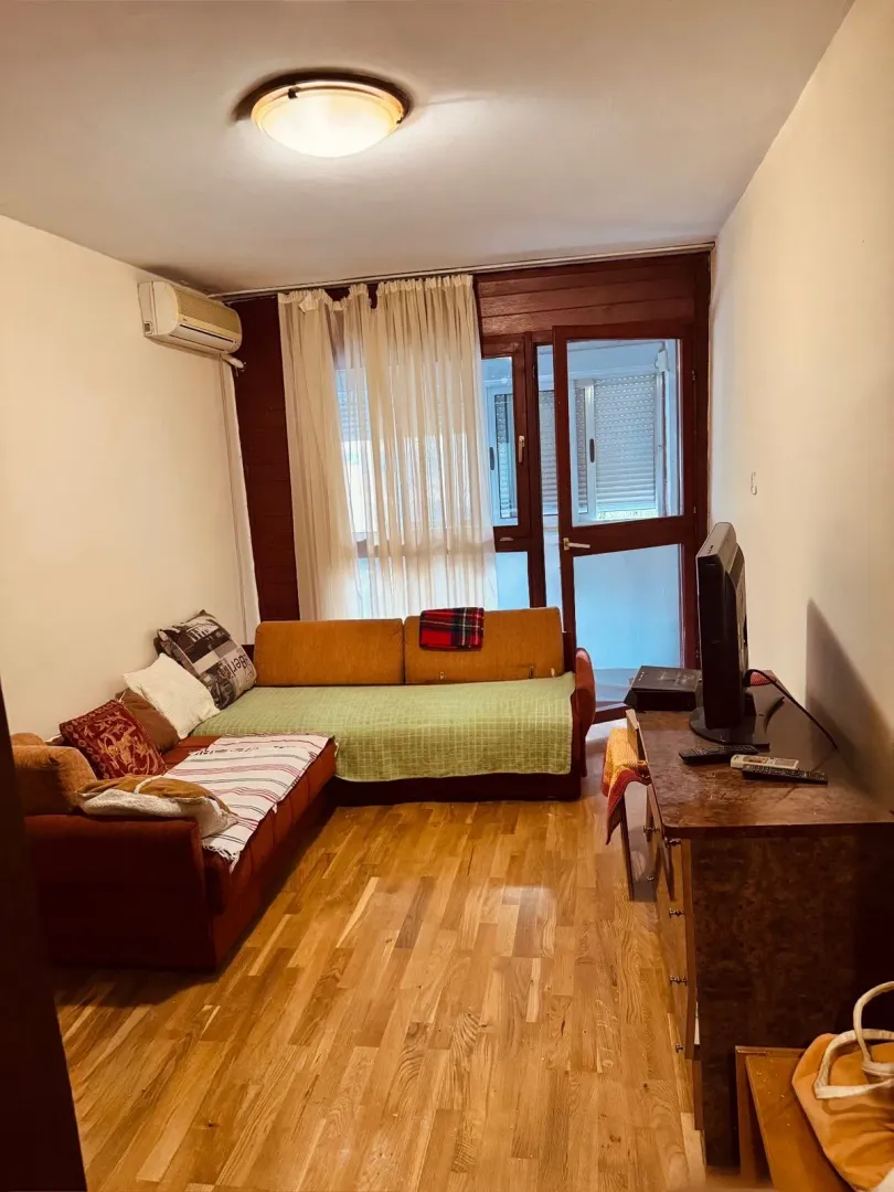 Prodaja, trosoban stan, 97m², Blok 5, Podgorica