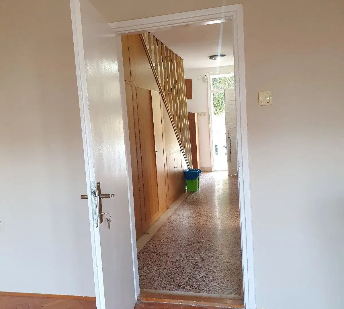 Izdavanje, parking/garaža, 150m², Momišići, Podgorica