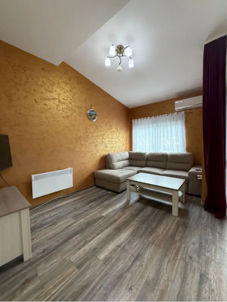 Prodaja, dvosoban stan, 72m², Centar, Bar