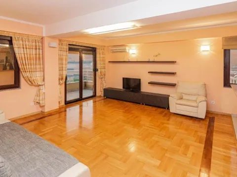 Prodaja, jednosoban stan, 60m², Igalo, Herceg Novi - image 4