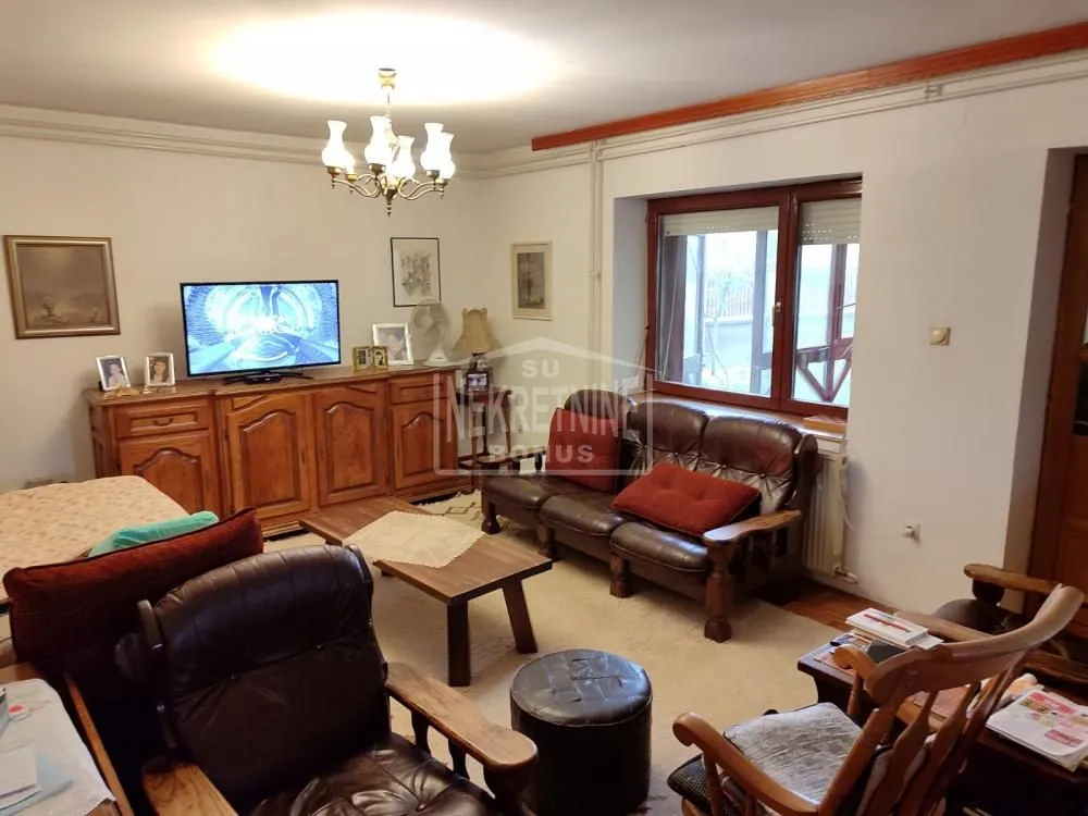 Prodaja, kuća, 270m², Železničko Naselje, Subotica