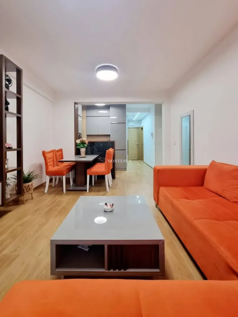 Rent, two bedroom apartment, 69m², Centar, Budva